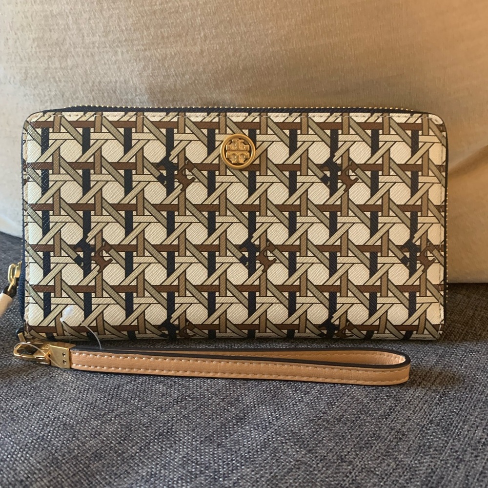 Tory Burch wallet clutch